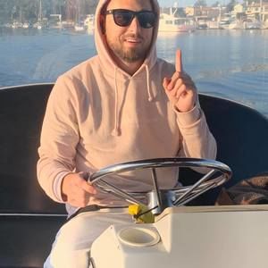 Meet your Posher, Alex